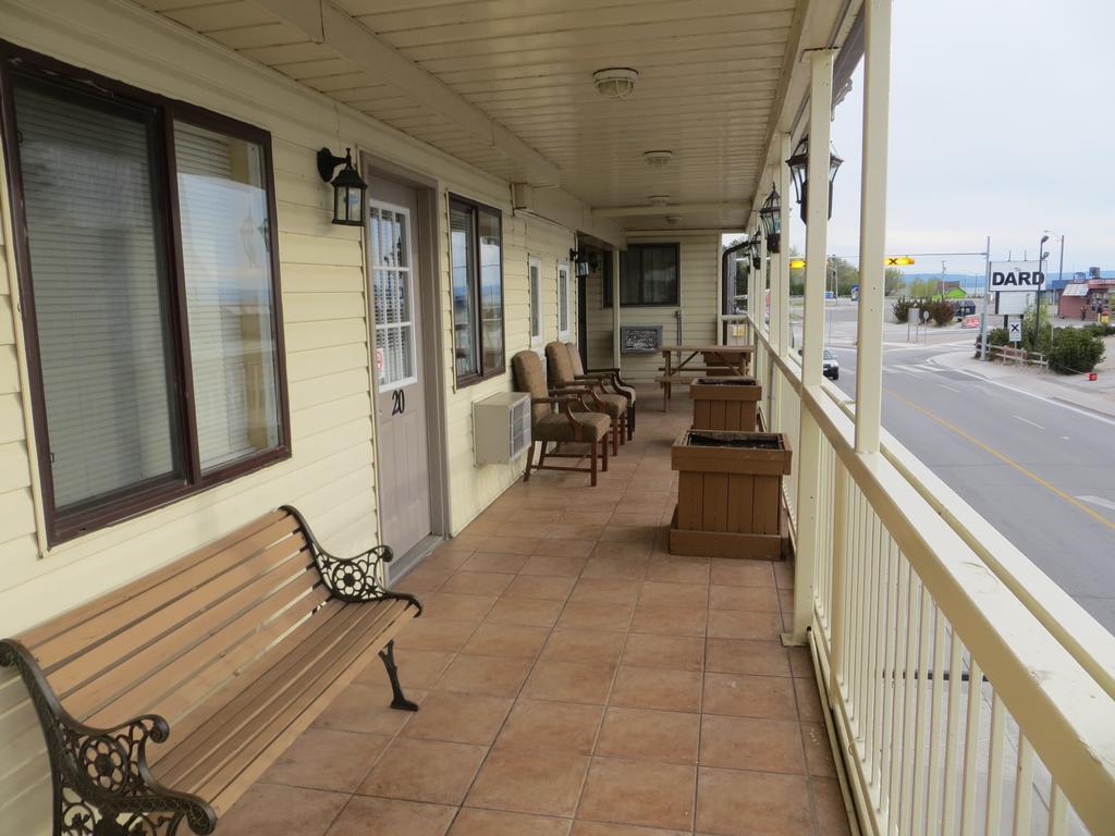 ווסאגה ביץ' Villa Nova Motel מראה חיצוני תמונה