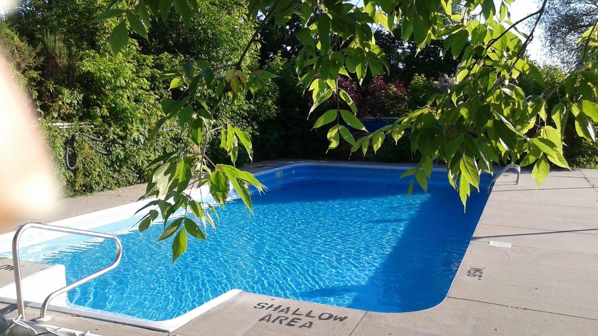 ווסאגה ביץ' Villa Nova Motel מראה חיצוני תמונה