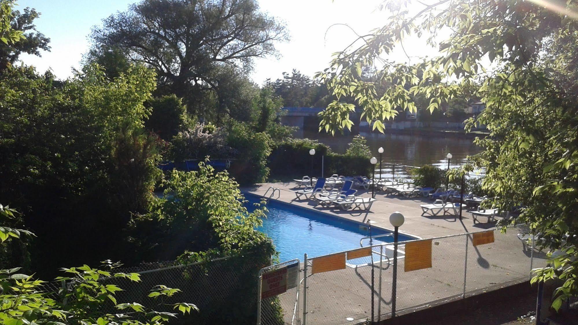 ווסאגה ביץ' Villa Nova Motel מראה חיצוני תמונה